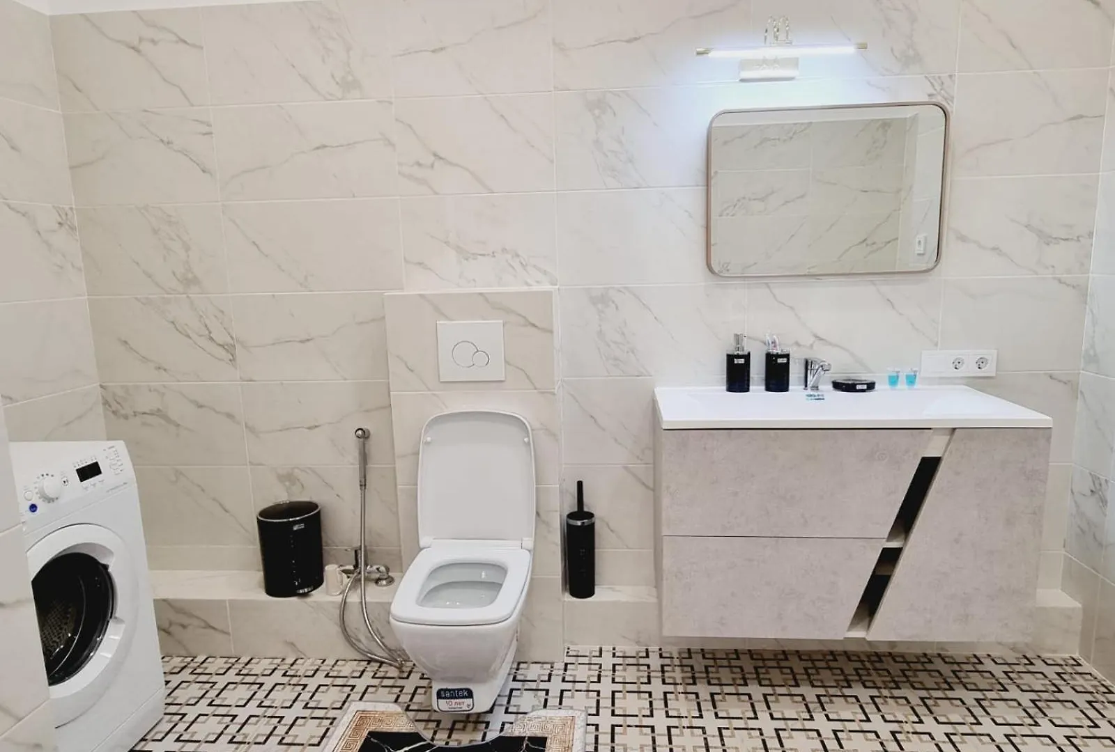 Comfort Samal Tower Almaty Apartment